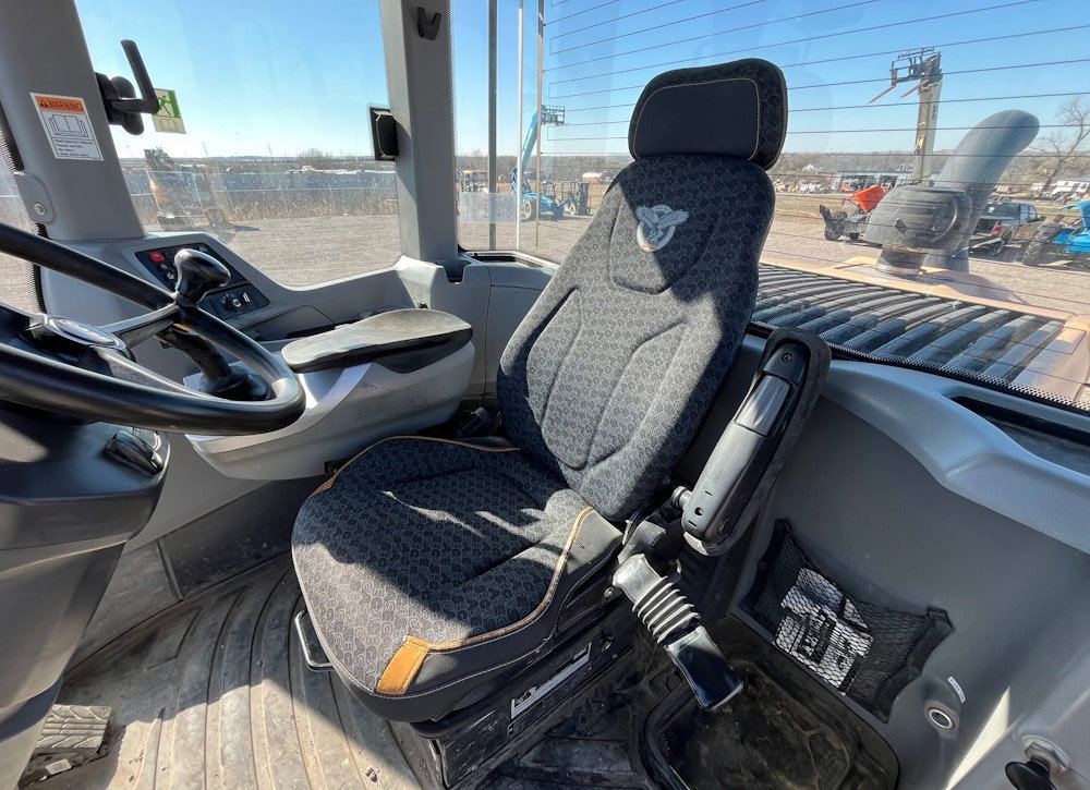 2019 CASE 621G ARTICULATING WHEEL LOADER TRACTOR HYD. QC CAB AC 4WD - Inventory #90125 - Image 11