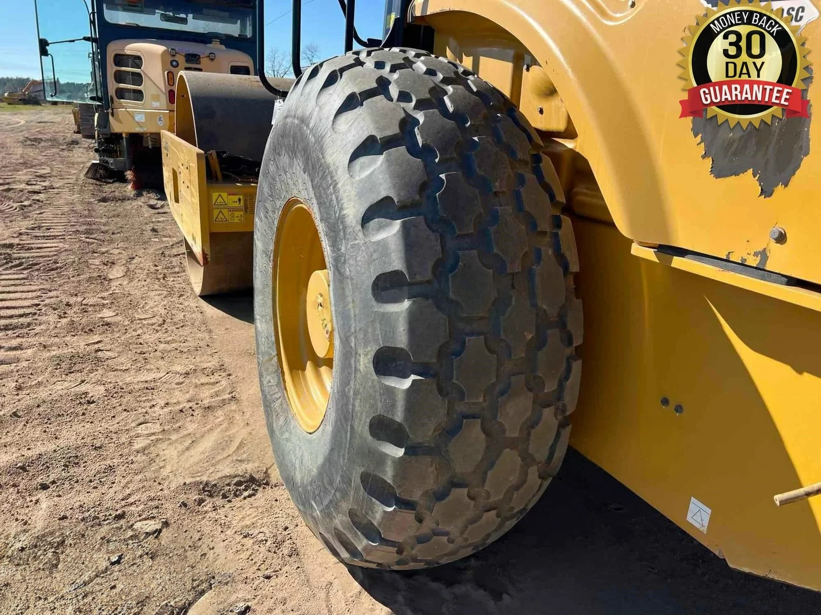 2018 CATERPILLAR CS56B - Inventory #95614 - Image 6