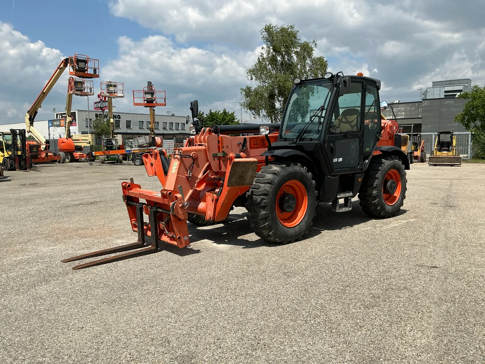 2013 JCB 540-140 TELESCOPIC HANDLER 