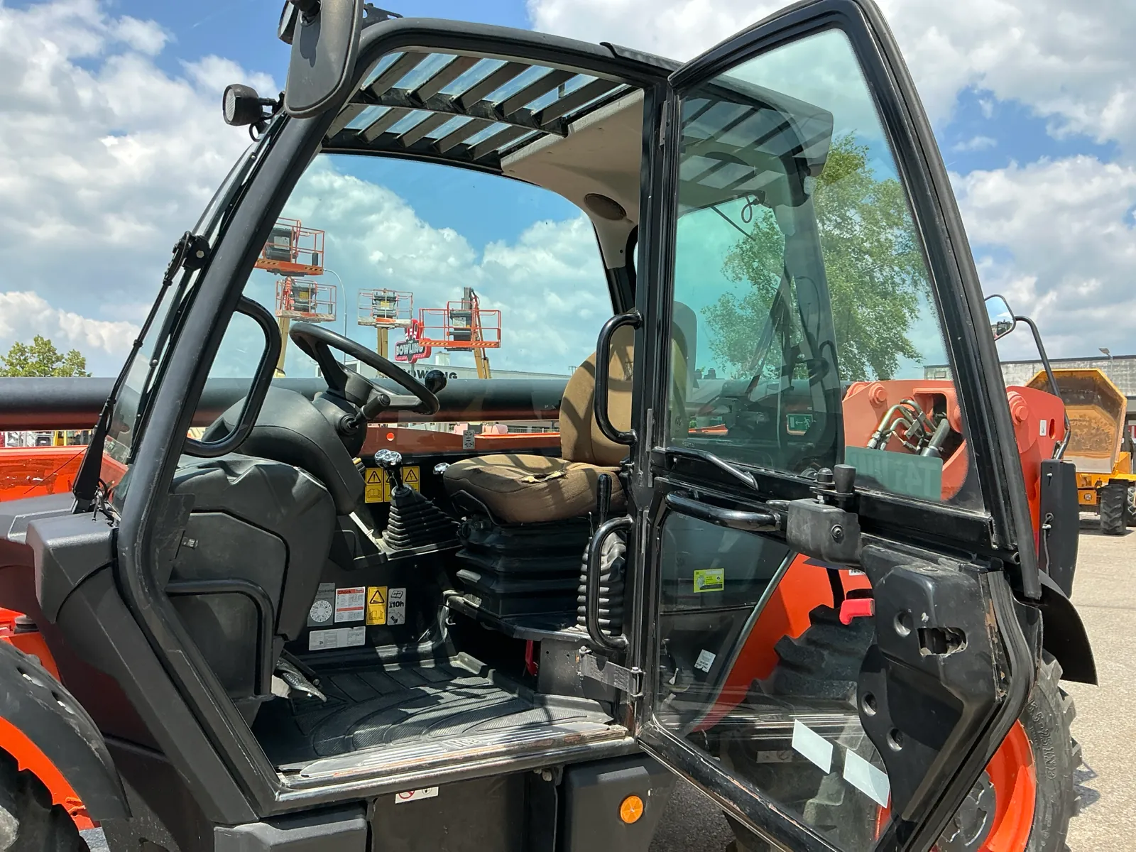 2013 JCB 540-140 TELESCOPIC HANDLER  - Image 15
