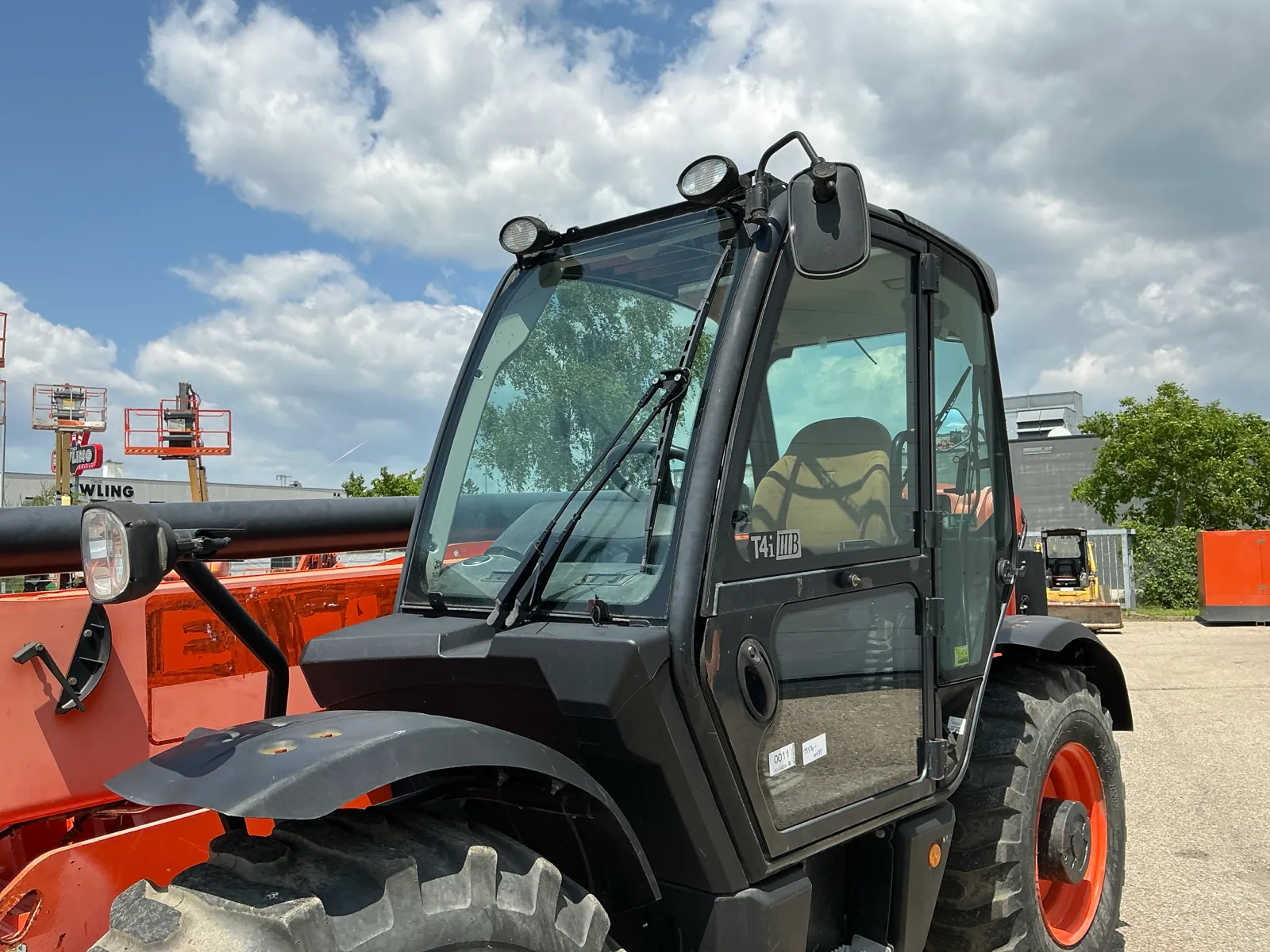 2013 JCB 540-140 TELESCOPIC HANDLER  - Image 4