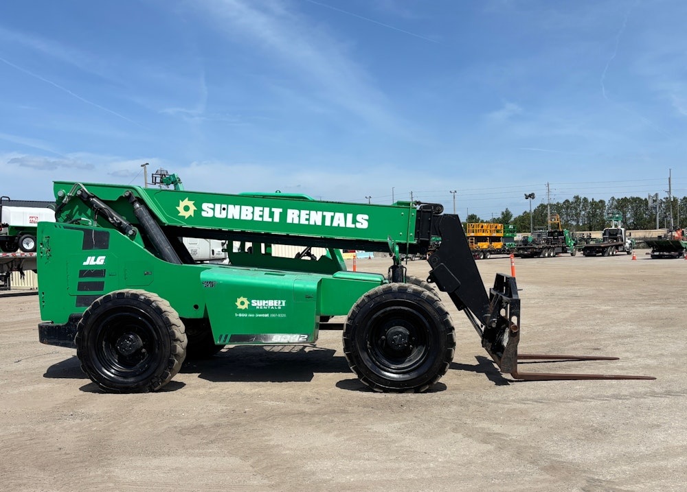 2016 SKYTRAK 8042 42' 8,000 LBS TELESCOPIC REACH FORKLIFT TELEHANDLER - Inventory #67520