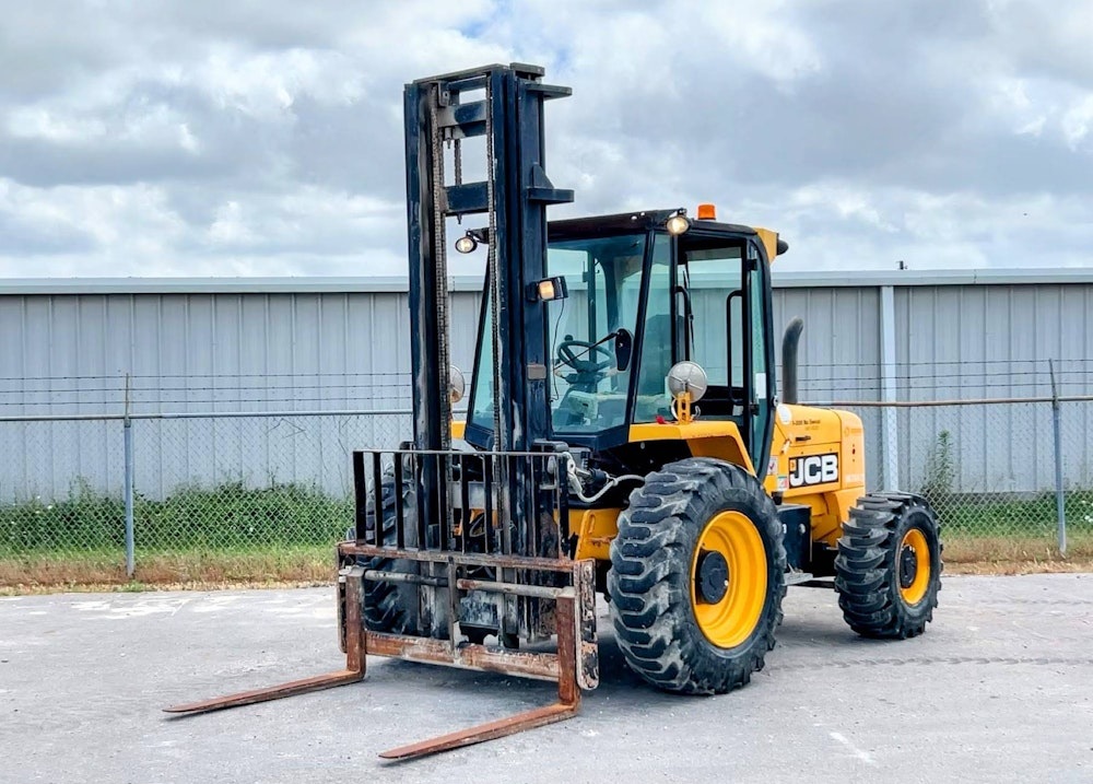 2019 JCB 930 6,000 LBS ROUGH TERRAIN FORKLIFT ENCLOSED CAB LIFT TRUCK - Inventory #51237