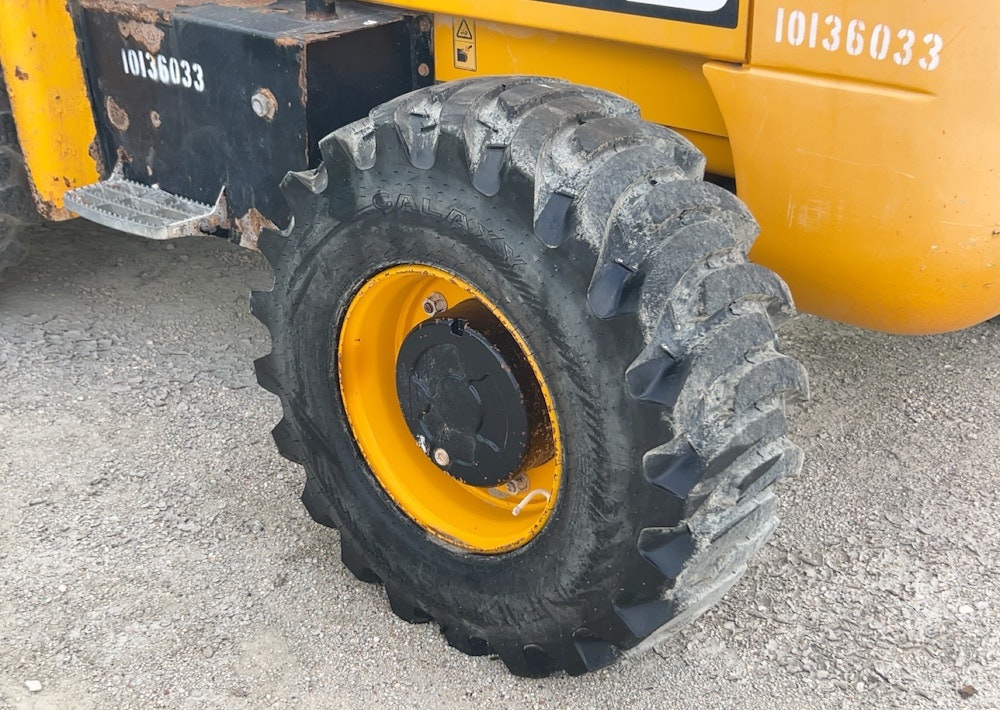 2019 JCB 930 6,000 LBS ROUGH TERRAIN FORKLIFT ENCLOSED CAB LIFT TRUCK - Inventory #51237 - Image 5