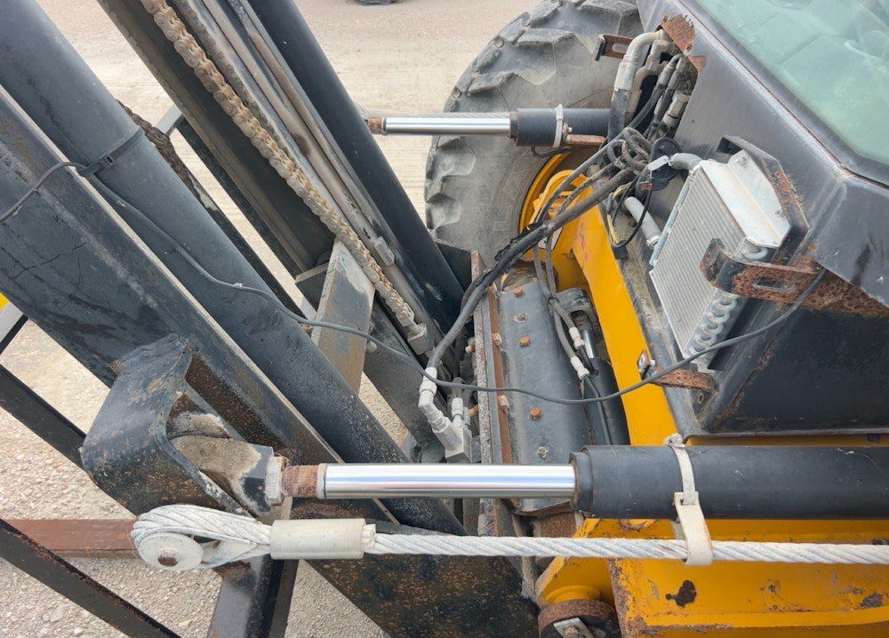 2019 JCB 930 6,000 LBS ROUGH TERRAIN FORKLIFT ENCLOSED CAB LIFT TRUCK - Inventory #51237 - Image 6