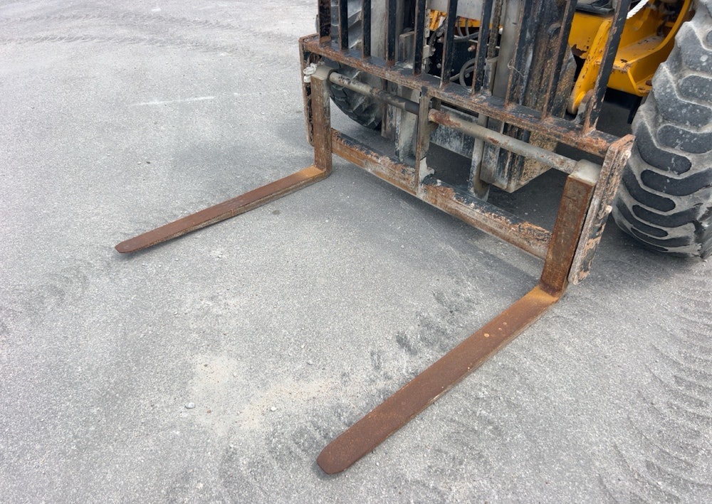 2019 JCB 930 6,000 LBS ROUGH TERRAIN FORKLIFT ENCLOSED CAB LIFT TRUCK - Inventory #51237 - Image 7