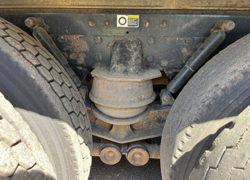 2014 KENWORTH T800 22 YD TRIA DUMP TRUCK CUMMINS ISX15 8LL - Inventory #37428 - Image 4