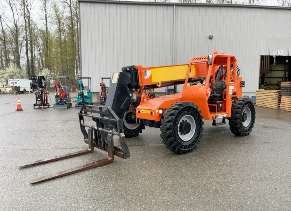 2017 SKYTRAK 6042 42' 6,000 LBS TELESCOPIC REACH FORKLIFT - Inventory #13842 - Image 14