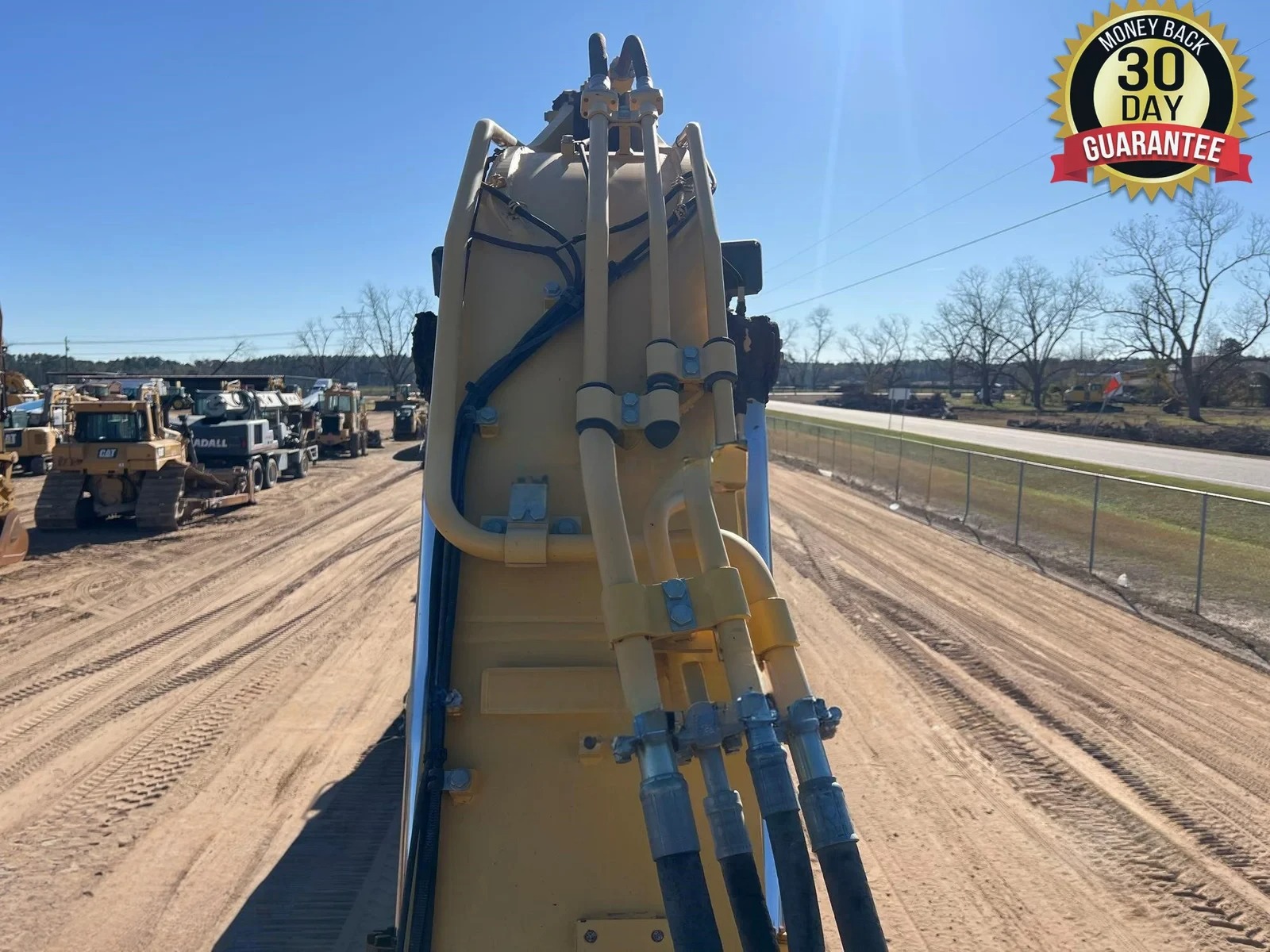 2016 KOMATSU PC228US LC-10 - Price: Inventory #84529 - Image 17