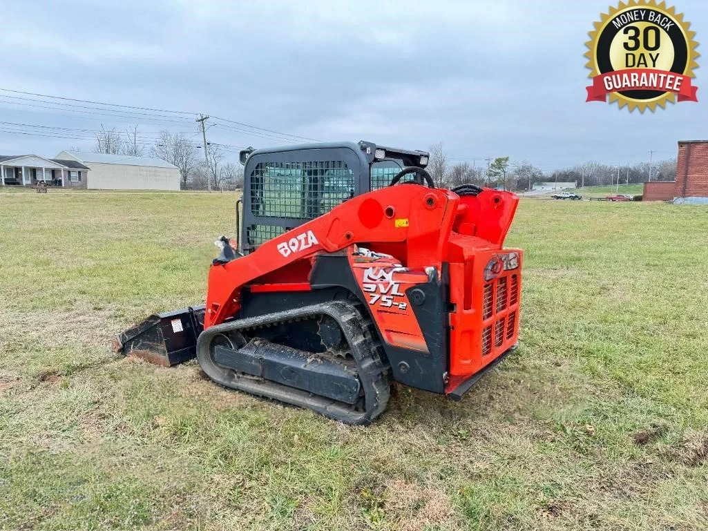 2017 KUBOTA SVL75-2 - Inventory #71908 - Image 2