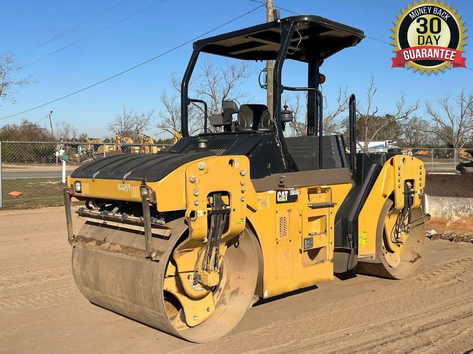 2017 CATERPILLAR CB44B - Inventory #30925 - Image 8