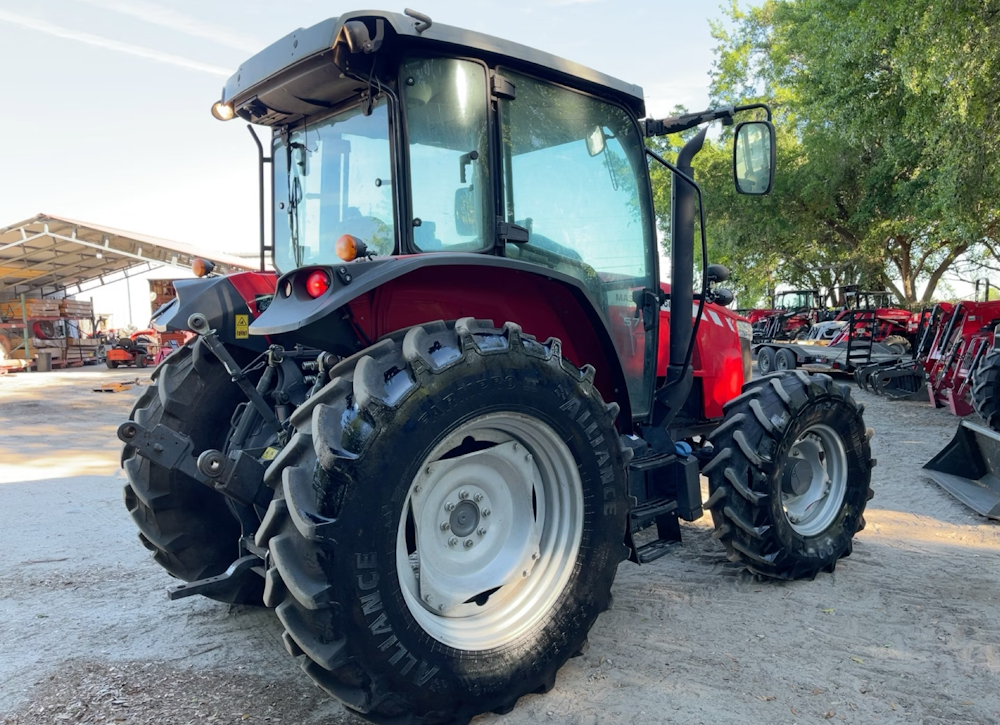 2021 MASSEY FERGUSON MF 5711 4WD DIESEL TRACTOR UTILITY AG FARM - Inventory #56270 - Image 4