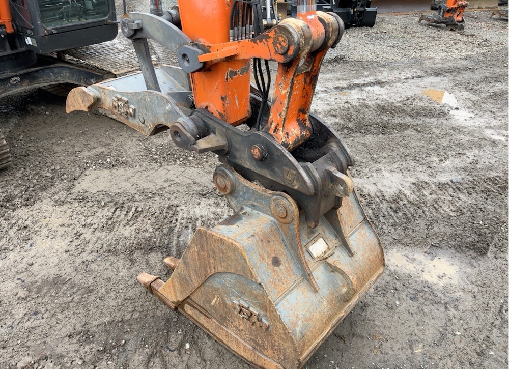 2016 HITACHI ZX135US-5N EXCAVATOR TRACKHOE CAB AUX HYD THUMB QC - Inventory #47628 - Image 11