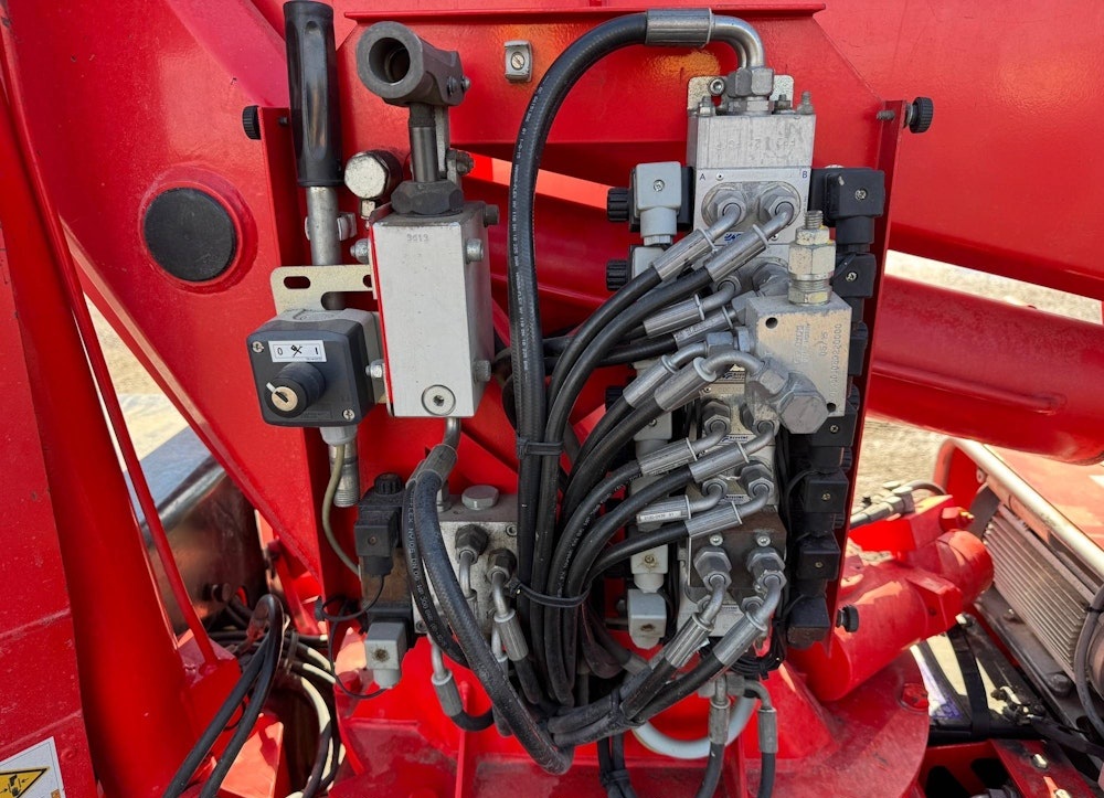 2016 TEUPEN TL54AJ CRAWLER ATRIUM ARTICULATING BOOM LIFT MAN AERIAL - Inventory #64125 - Image 16