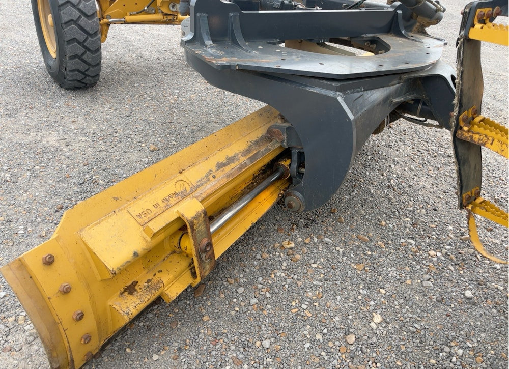 2017 JOHN DEERE 670GP 4WD MOTOR GRADER TRACTOR ROAD 14' MB AC CAB PB - Inventory #35279 - Image 10