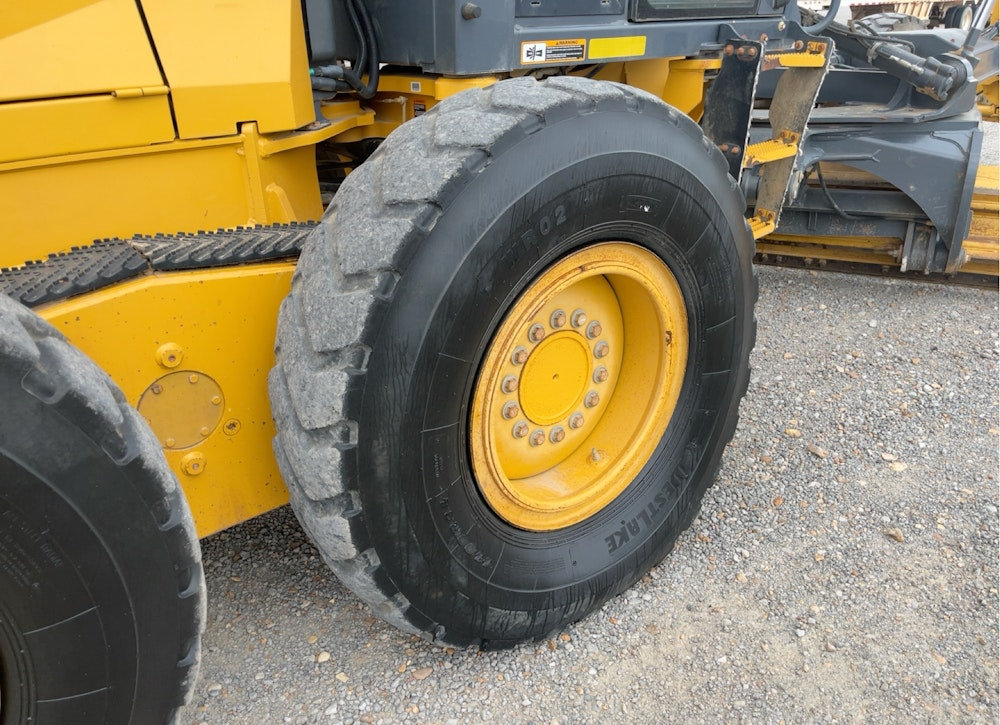 2017 JOHN DEERE 670GP 4WD MOTOR GRADER TRACTOR ROAD 14' MB AC CAB PB - Inventory #35279 - Image 12