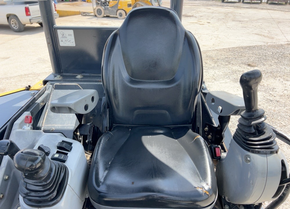2019 JOHN DEERE 35G HYDRAULIC MINI EXCAVATOR BACKHOE AUX HYD BUCKET - Inventory #69015 - Image 9