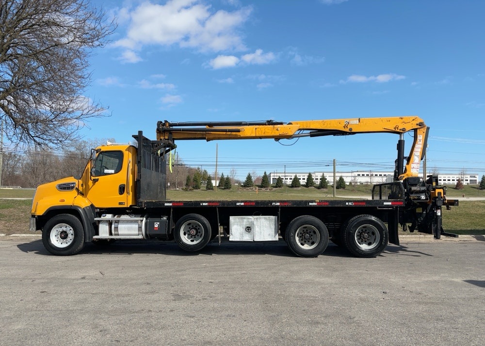 2016 FREIGHTLINER 114SD TRIA FLATBED HIAB 322E-5 BOOM CRANE TRUCK - Inventory #67239 - Image 6
