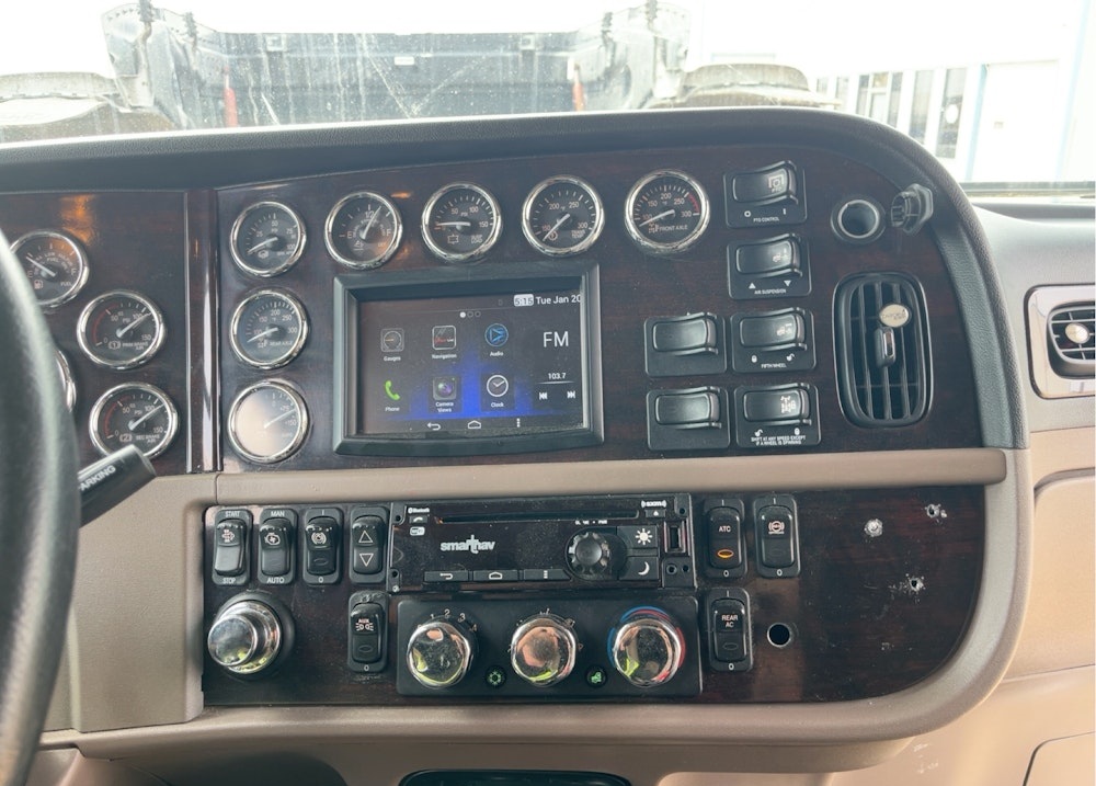 2020 PETERBILT 389 TA HIGH ROOF SLEEPER SEMI TRUCK TRACTOR MX-13 MT  - Inventory #23814 - Image 12