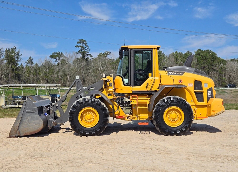 2020 VOLVO L70H ARTICULATING WHEEL LOADER TRACTOR CAB HYD QC 108 - Inventory #38149 - Image 2