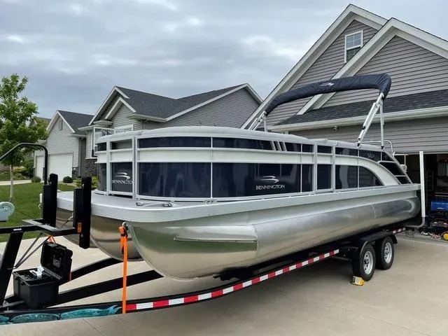 2022 BENNINGTON MARIN 23SXSB TRITOON -  - Image 3